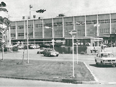 富山駅前ロータリー信号機