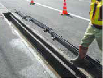 2. 蓋撤去・清掃